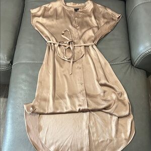 Banana Republic Elegant Tan Button-Down Dress. Size M.